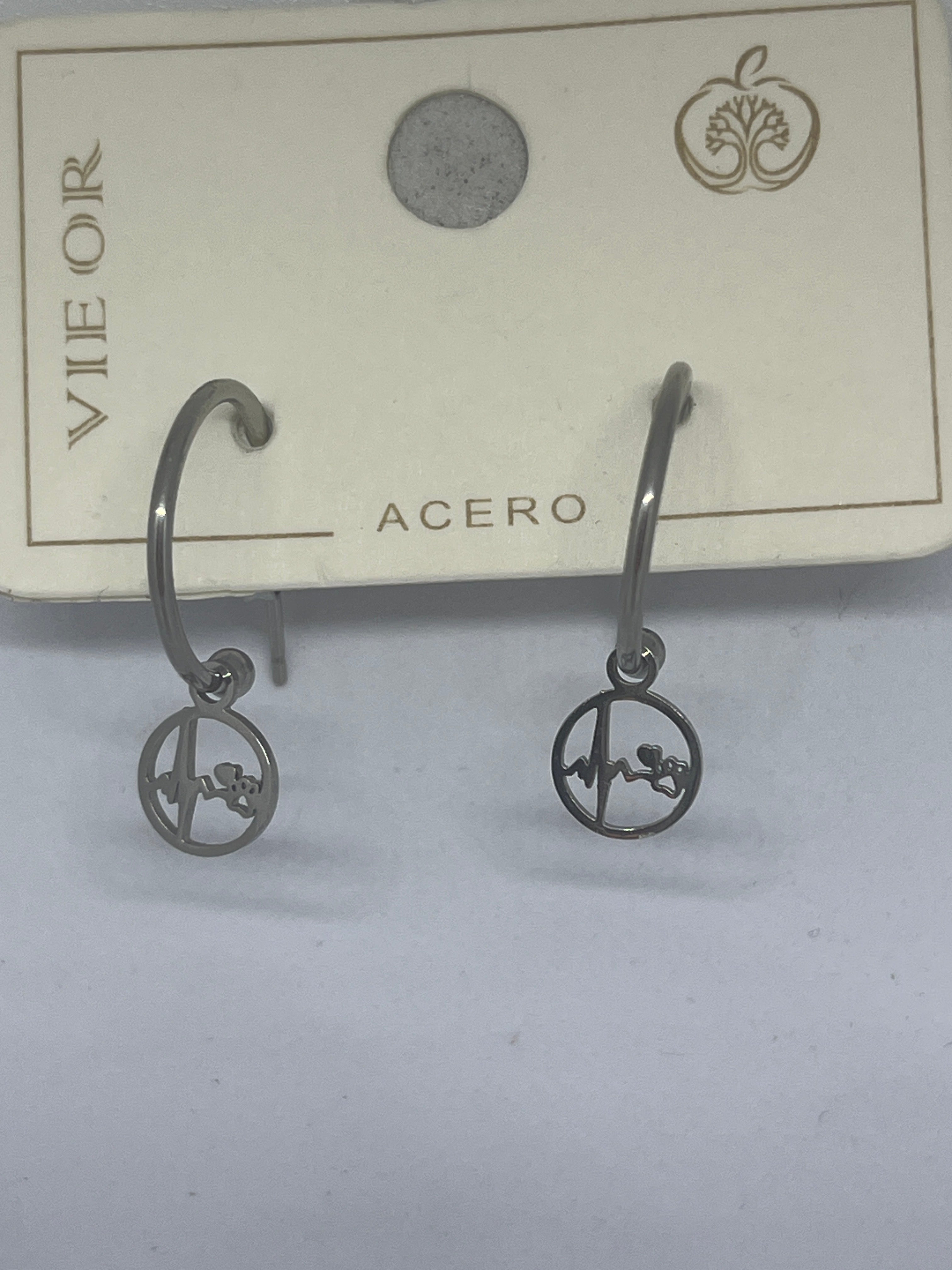 Pendientes de viento huellita