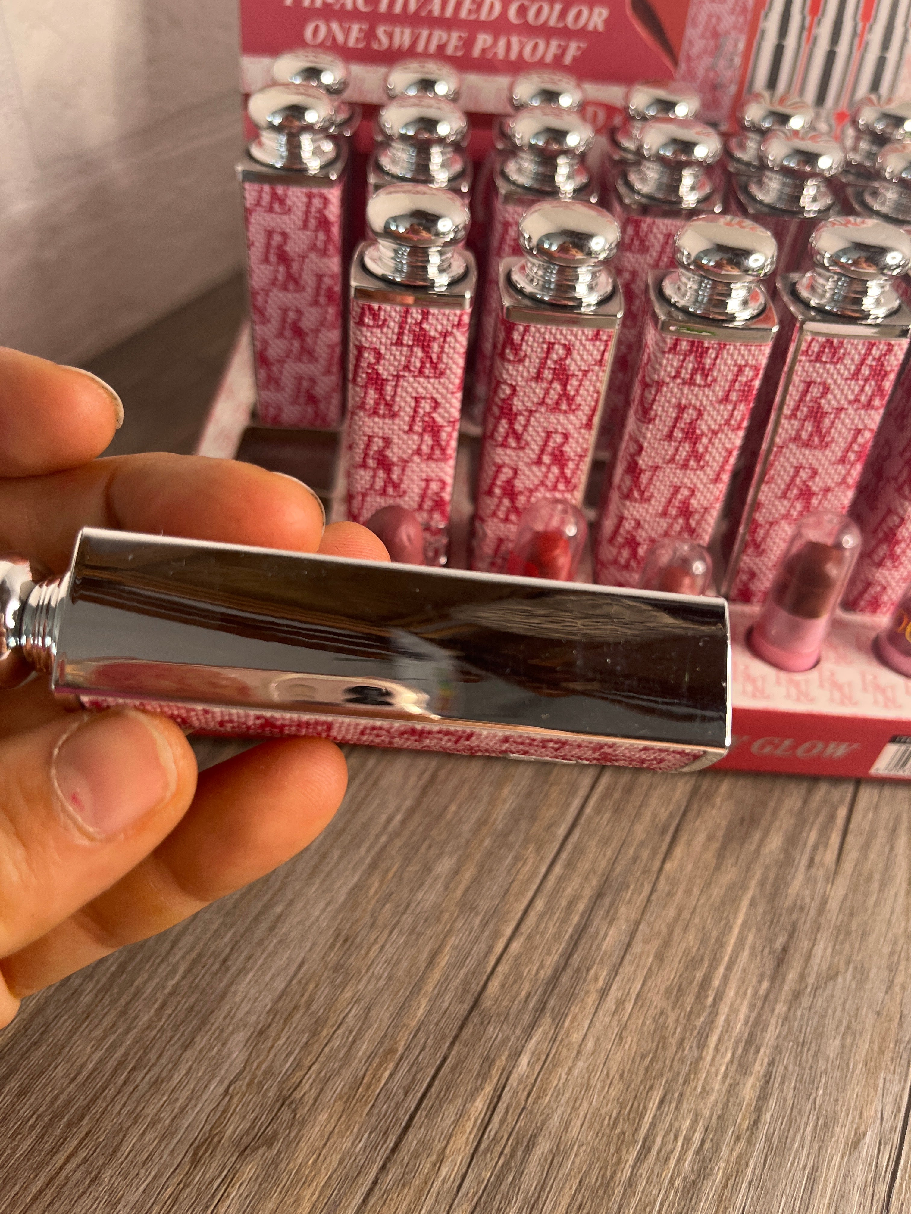 Labial 12 H