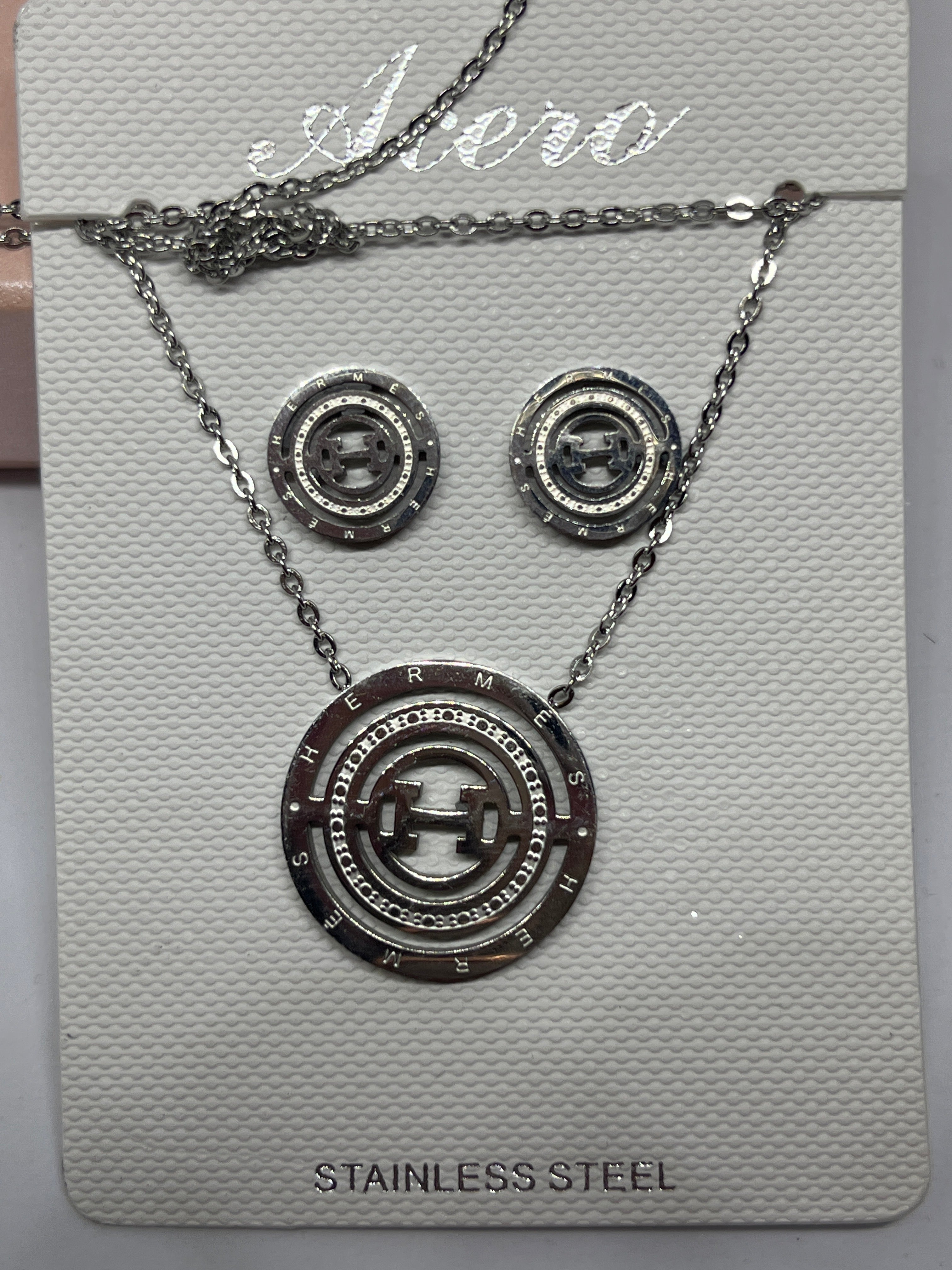 Conjunto H€rme$