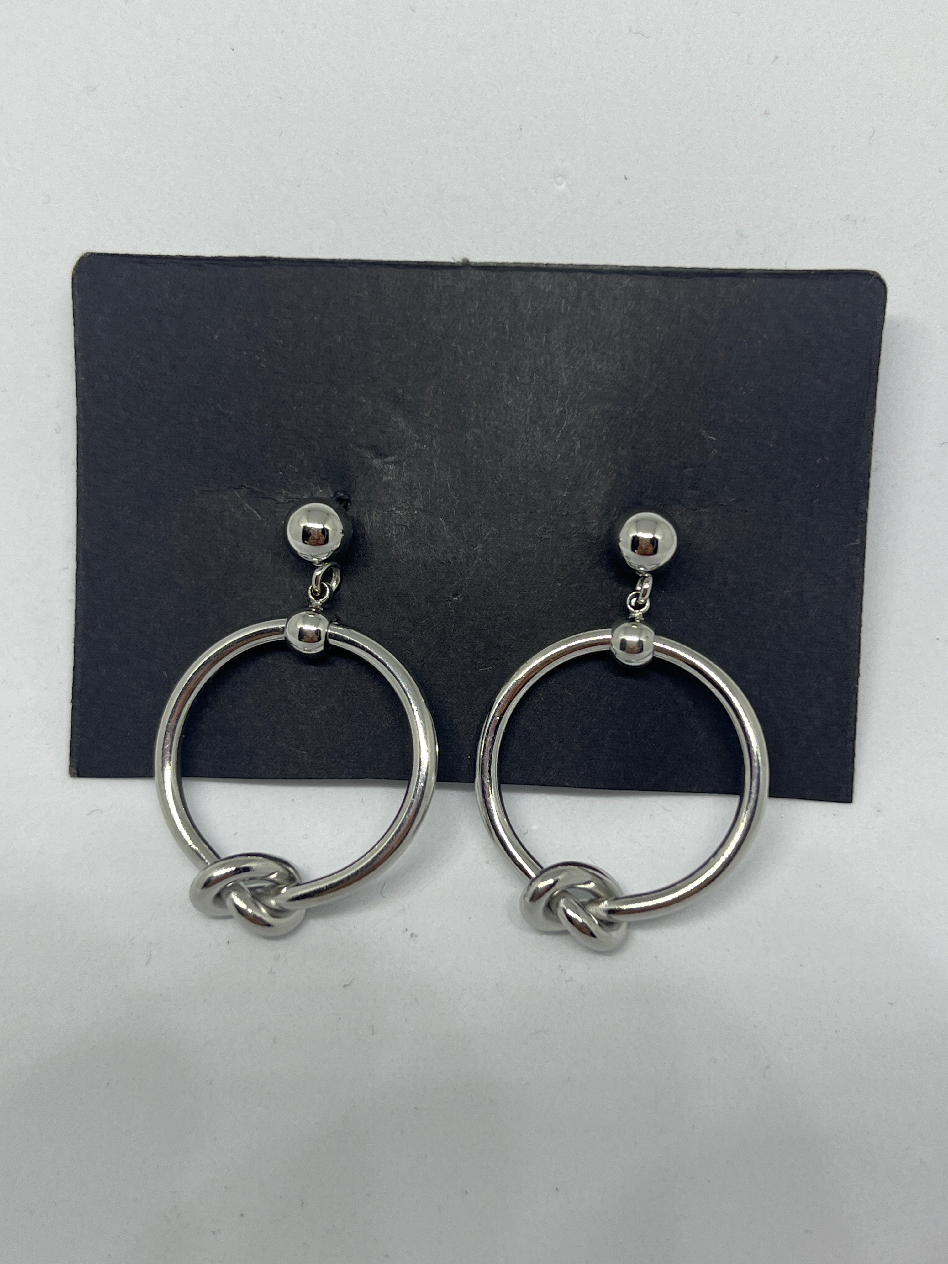 Pendientes nudo