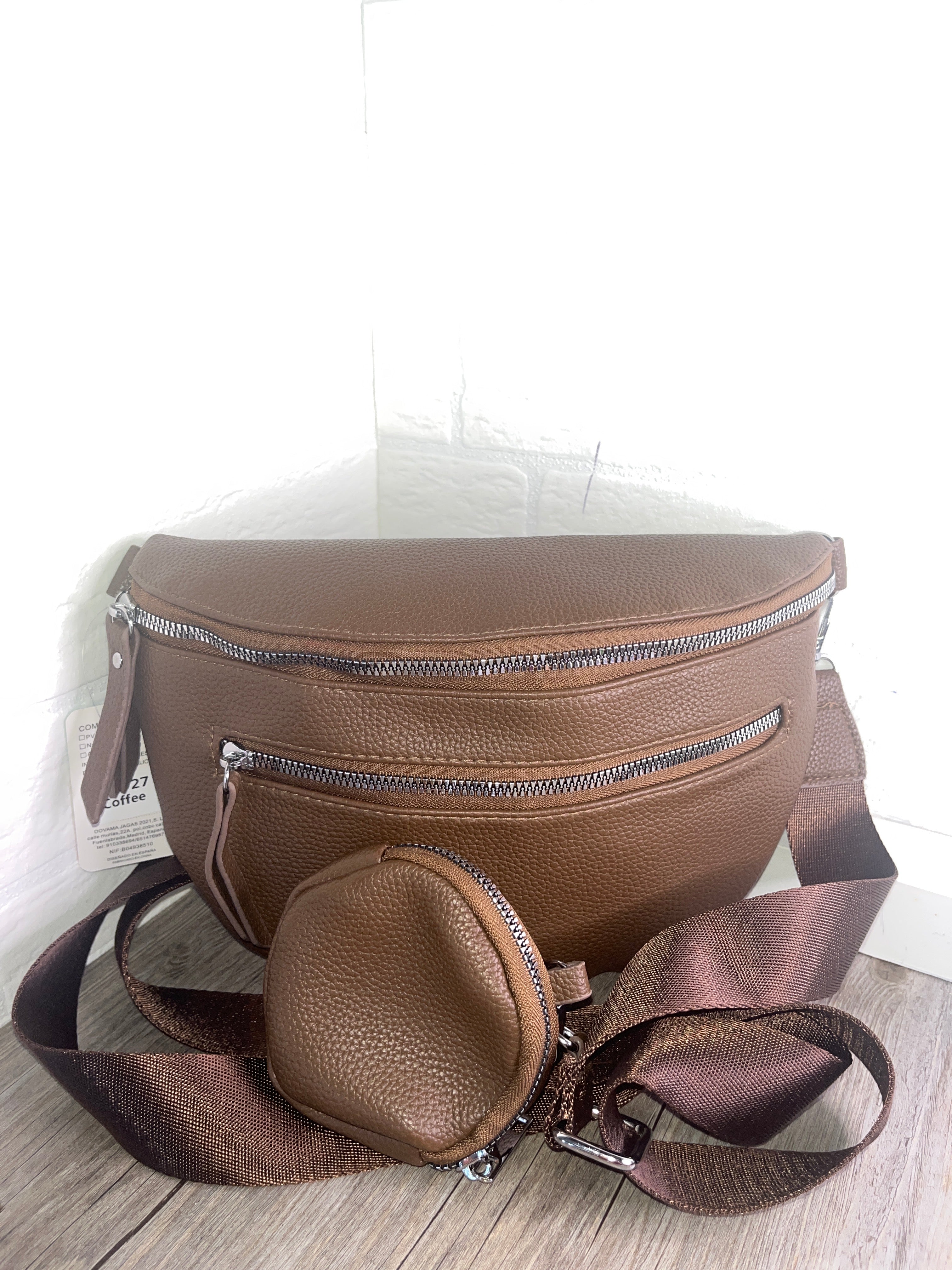 Bolso modelo café