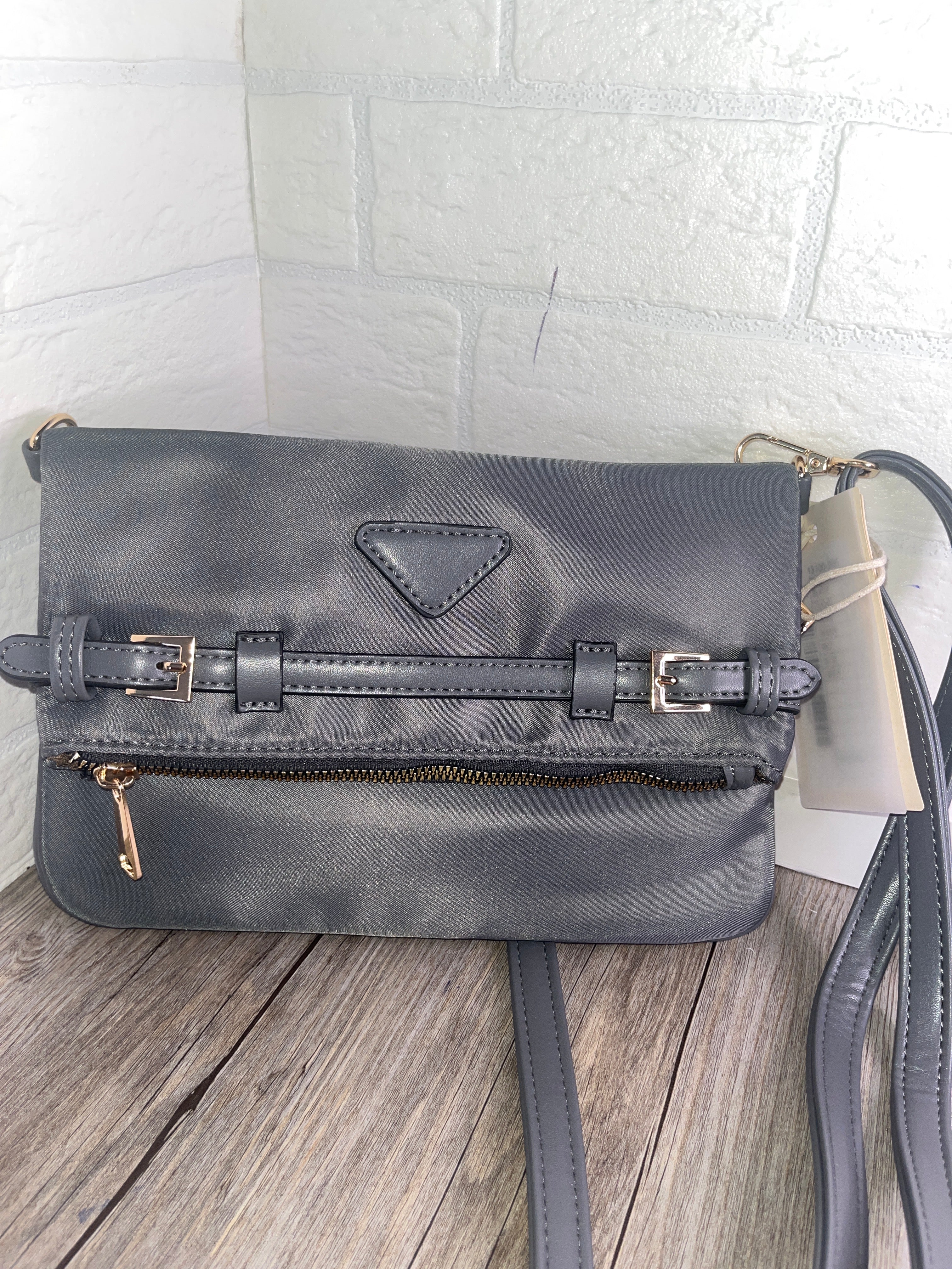 Bolso modelo Dublín gris